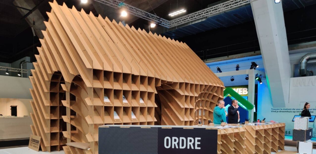 Image-301@2x-aspect-ratio-1276-622