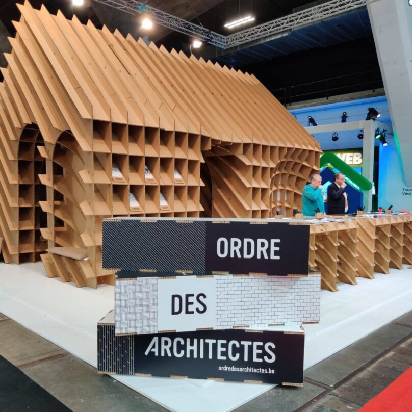 Image-301@2x-aspect-ratio-808-808